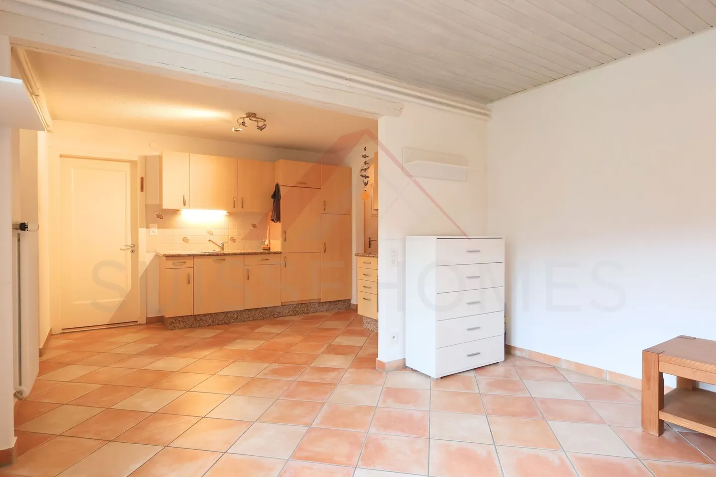 House with two apartments - the perfect opportunity to combine private life and investment - Photo 10 of 17