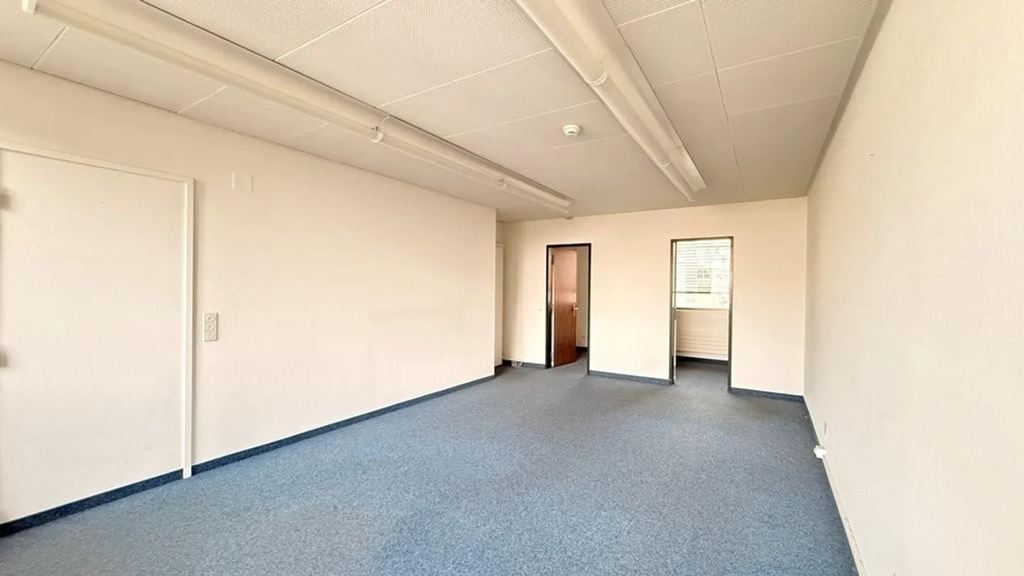 Ufficio 39m2 nel centro di Burgdorf - Foto 3 di 5