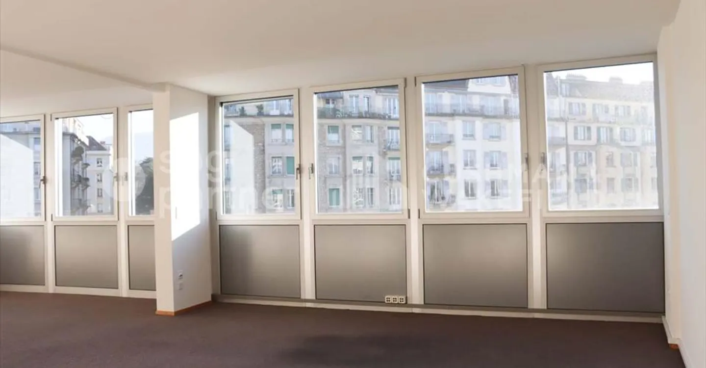 Spazio ufficio in affitto - Foto 4 di 9