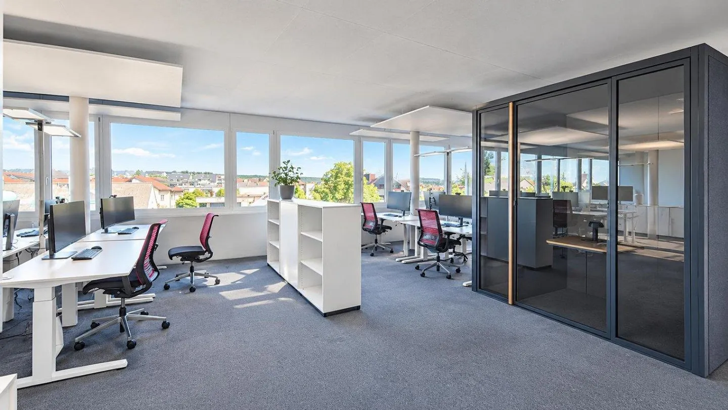 The Ideal Location for Your Business Success - Tax-Friendly - Photo 7 of 13