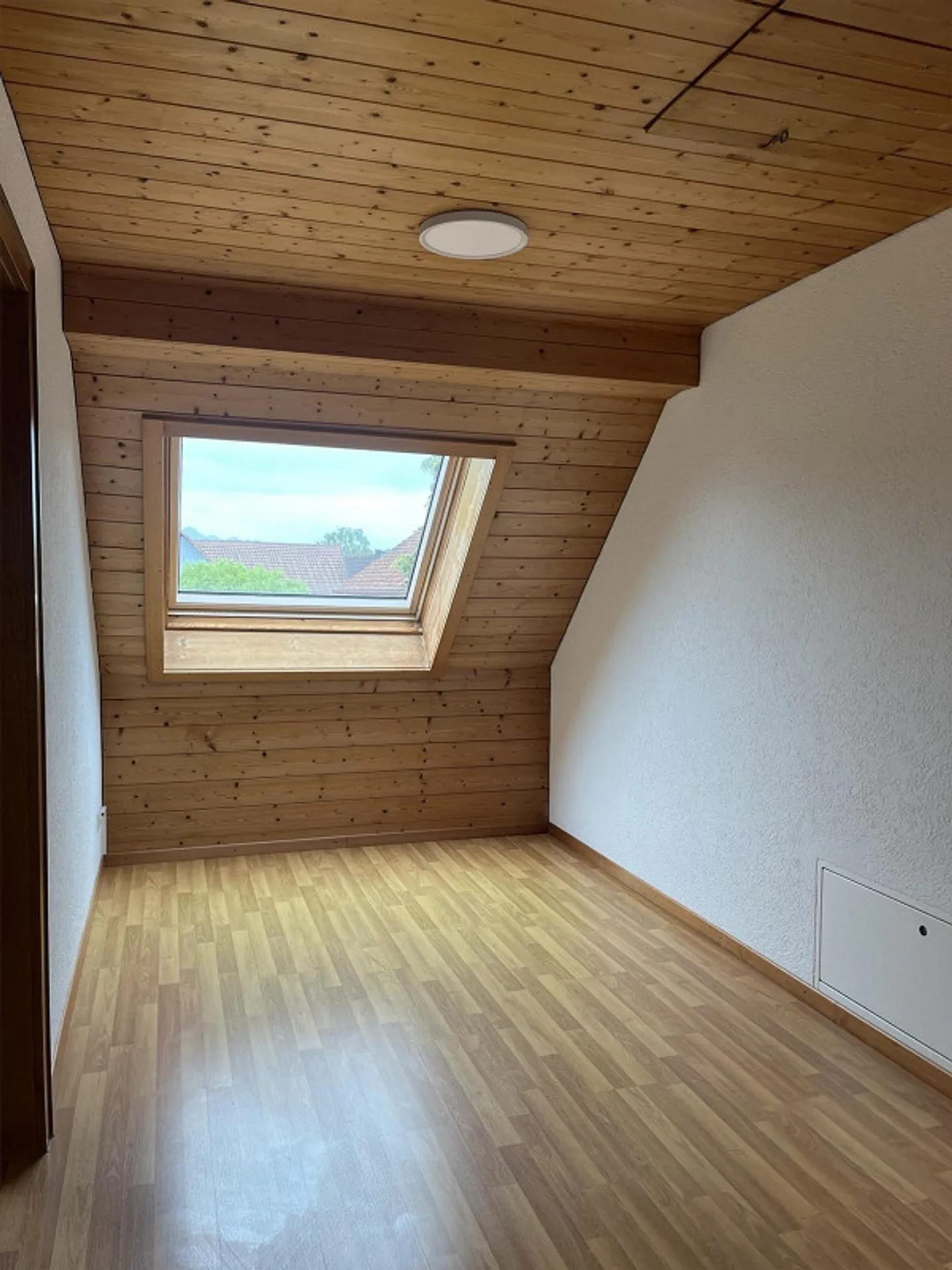 Naturnah und Ruhig - Grosszügige 6 1/2 Zimmer Wohnung auf dem Land - Photo 20 of 21