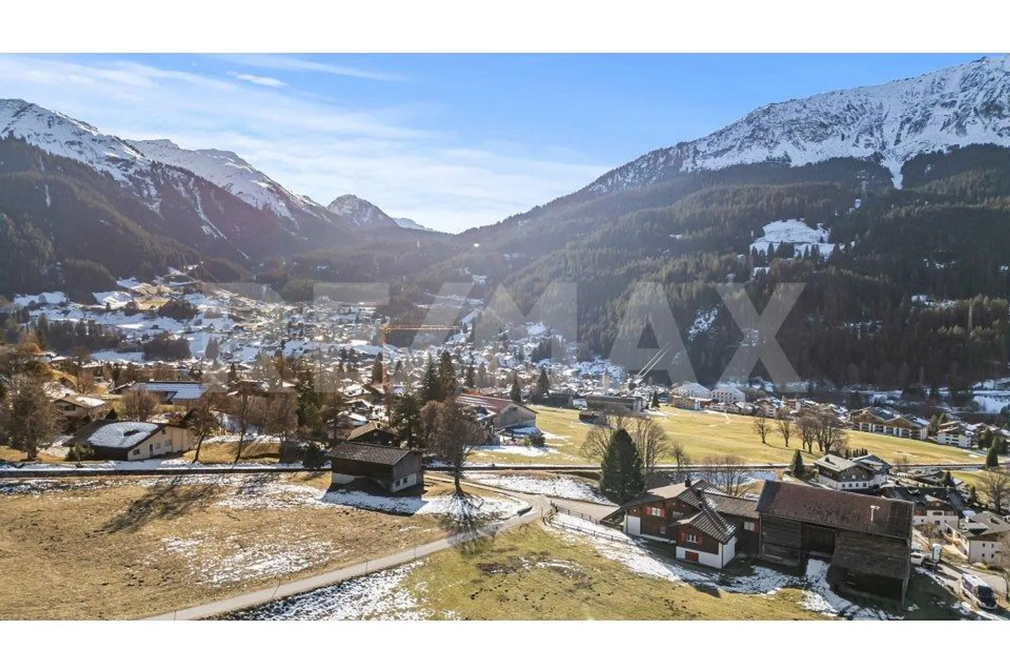 Wohngebäude - Foto 2 von 11