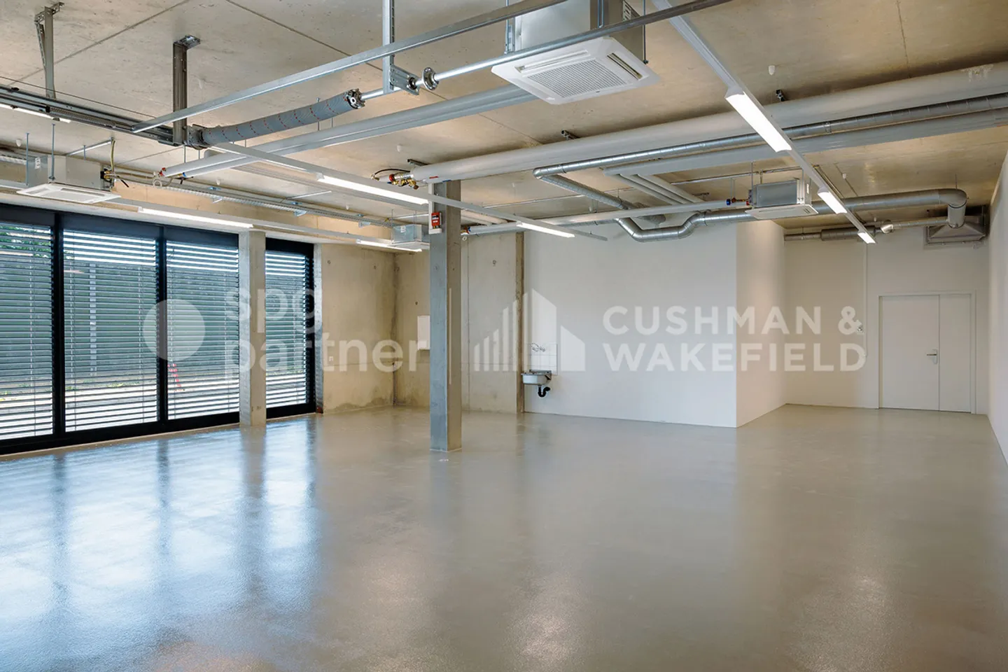 Bureaux et espaces de production idéaux : espaces sur mesure - Photo 10 sur 12