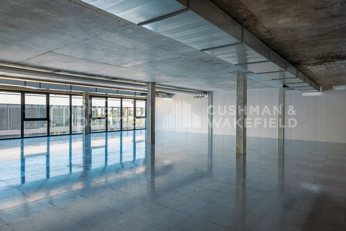 Bureaux et espaces de production idéaux : espaces sur mesure - Photo 9 sur 12