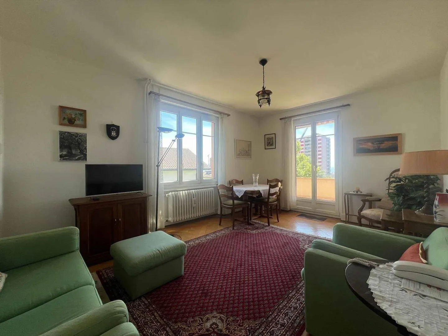 Appartement Charmant au Cœur de la Communauté - Photo 2 sur 4
