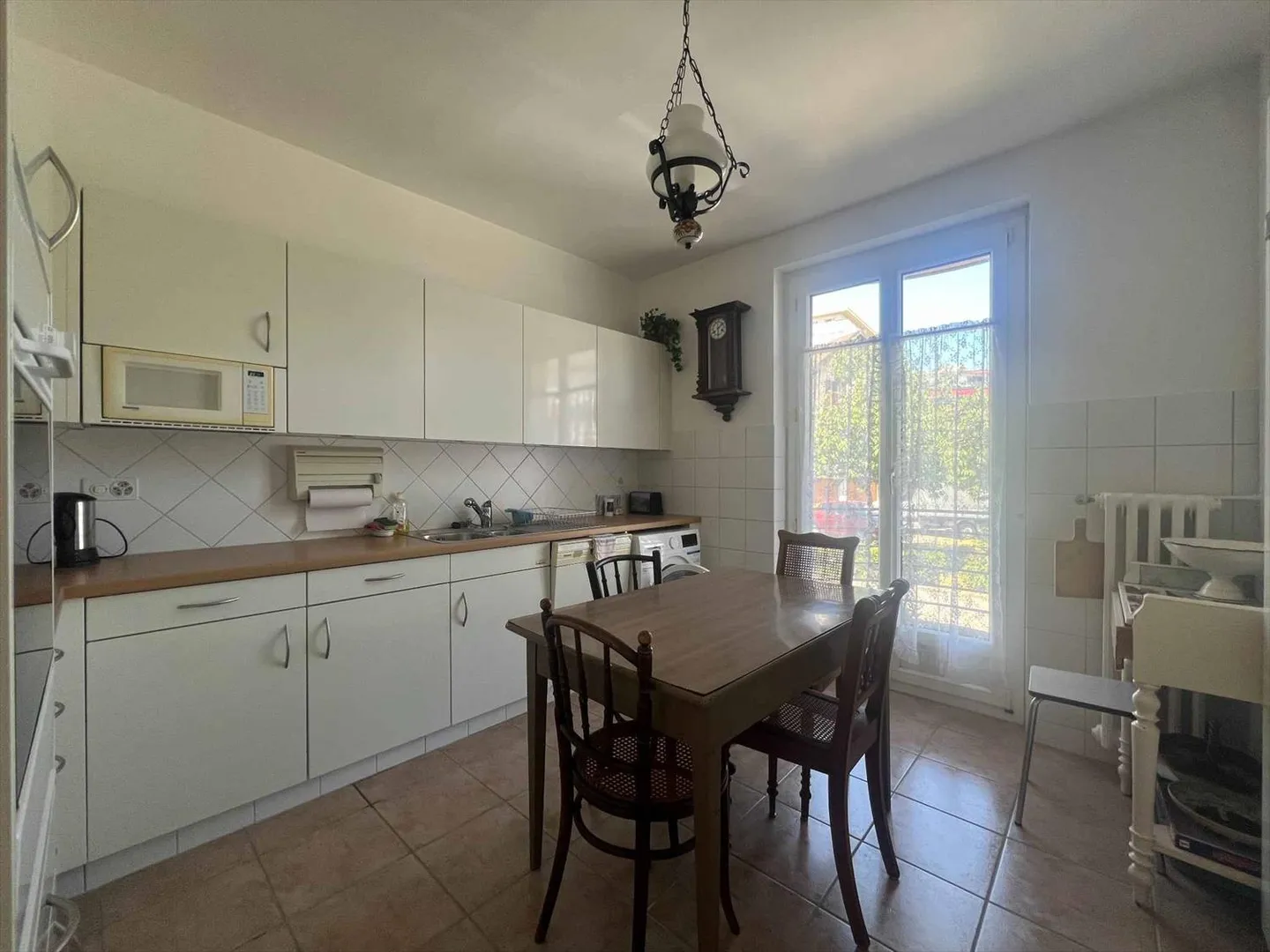 Appartement Charmant au Cœur de la Communauté - Photo 3 sur 4