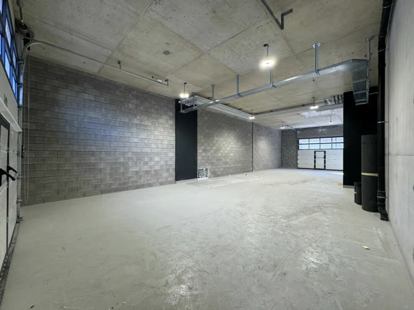 Atelier/Dépôt au Rez - Photo 5 sur 6
