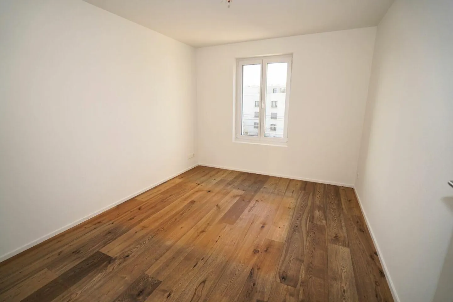 3.5-room apartment with spacious terrace, near Basel city center - Photo 5 of 7