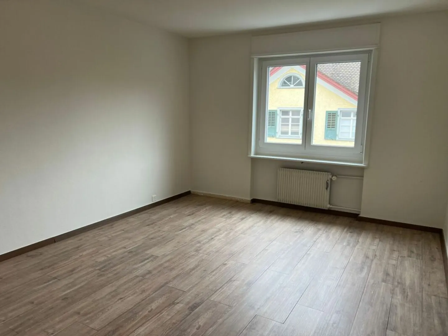 Charming 3.5 Room Old Town Apartment - Photo 6 of 8