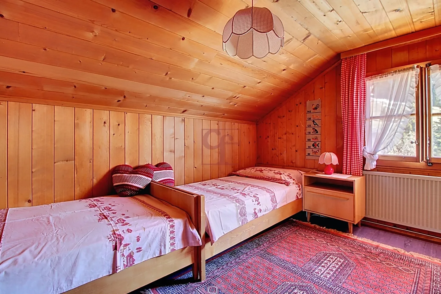 Chalet 5.5 rooms - Photo 5 of 13