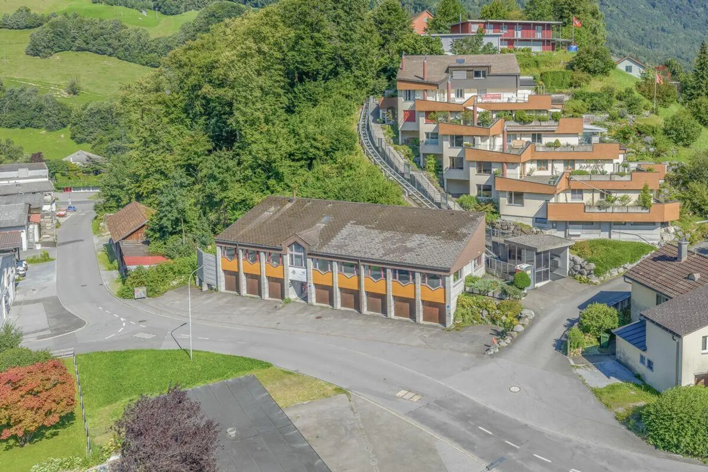 Propriété commerciale avec appartement studio - Photo 12 sur 13