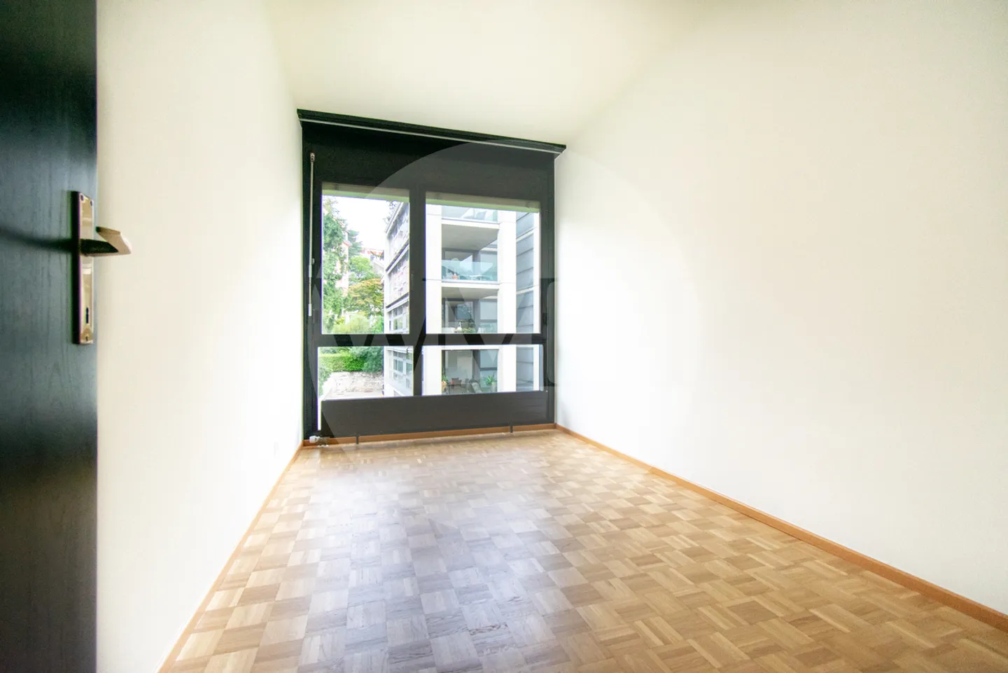 4.5 ROOM DUPLEX IN CITY CENTER WITH LAKE VIEW - Photo 10 of 15