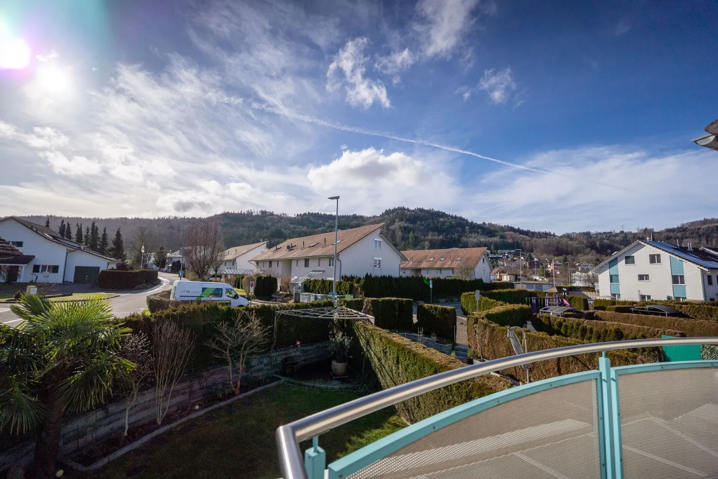 Familienidylle in Spreitenbach - Charmantes 7-Zimmer-Reiheneinfamilien-Eckhaus mit Wintergarten und Garten - Foto 7 di 23