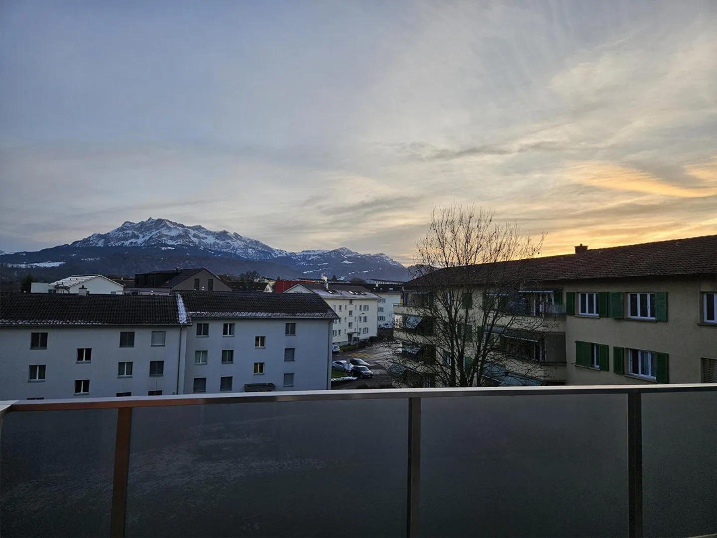 Appartamento 3.5 stanze appena ristrutturato in posizione centrale - Foto 1 di 9