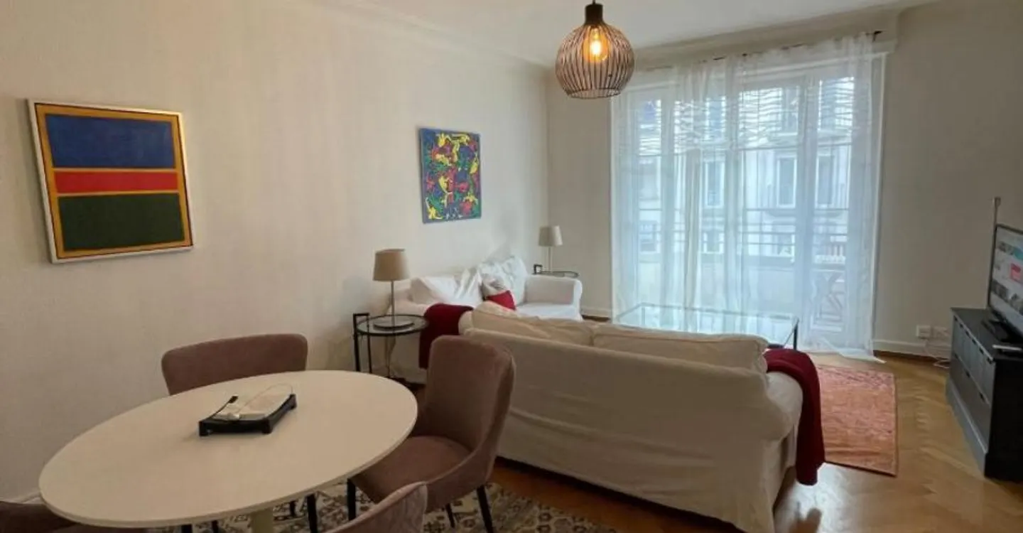 Charmant appartement 2.5 pièces - Photo 1 sur 5