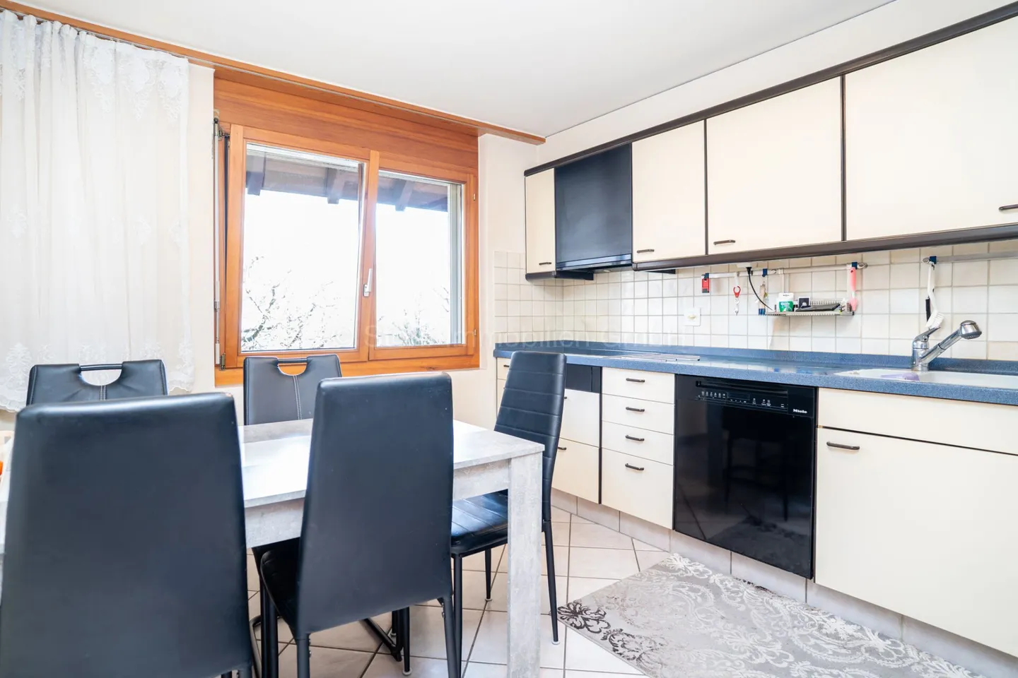 Charmante 3.5 Zimmer Wohnung - Foto 6 von 14