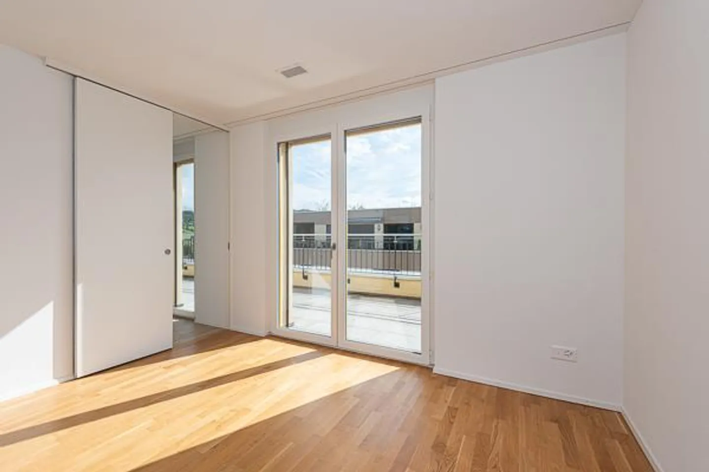 Appartement de rêve avec deux terrasses et vue imprenable ! - Photo 7 sur 12