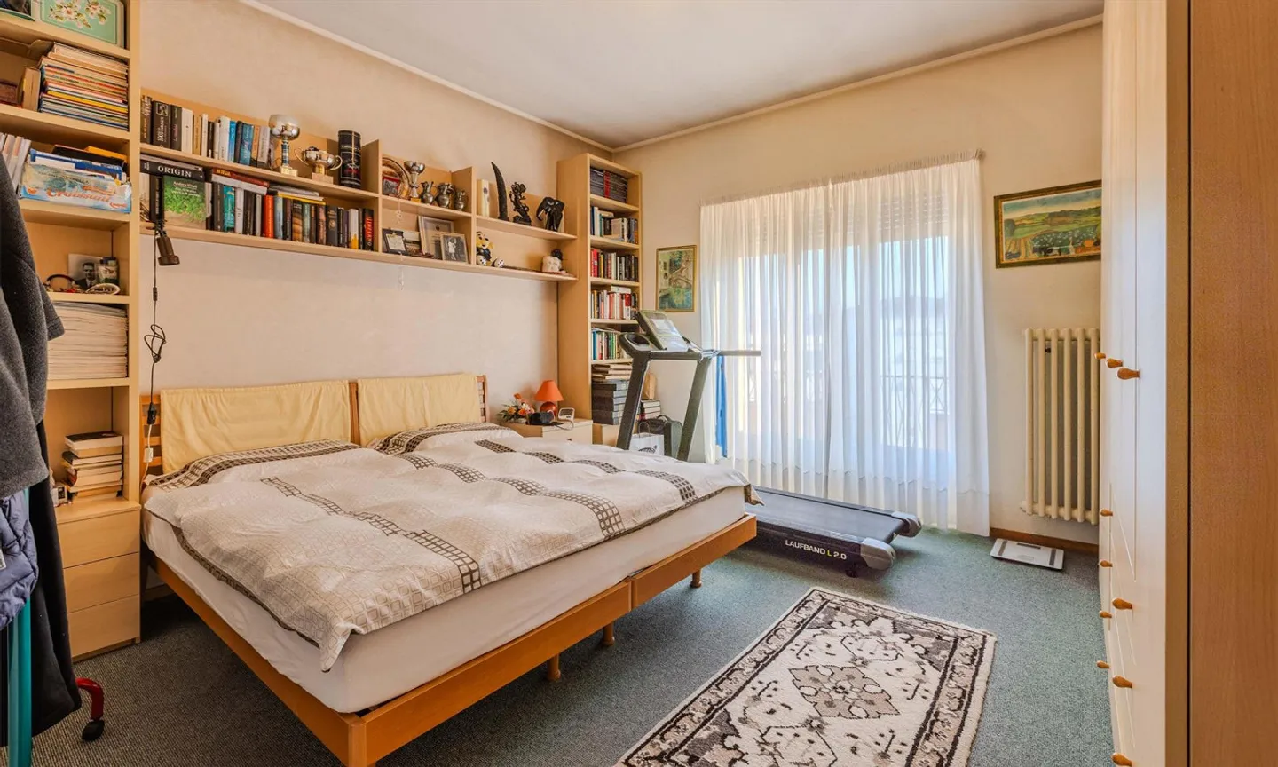 SPACIOUS VILLA WITH 10 ROOMS AND GARDEN IN MORBIO INFERIORE - Photo 5 of 11