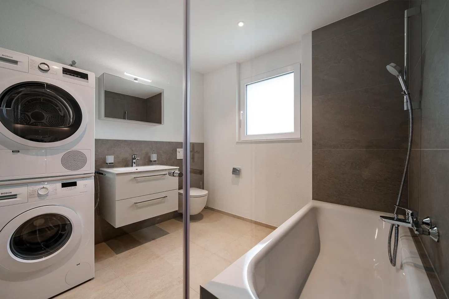 Appartement moderne de 2,5 pièces dans le beau Bischofszell - Photo 5 sur 8