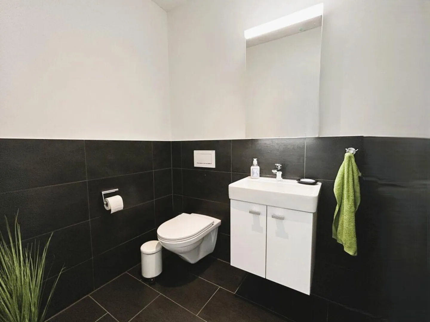 Maison de designer dans un emplacement exclusif en pente avec vue panoramique - Photo 6 sur 10