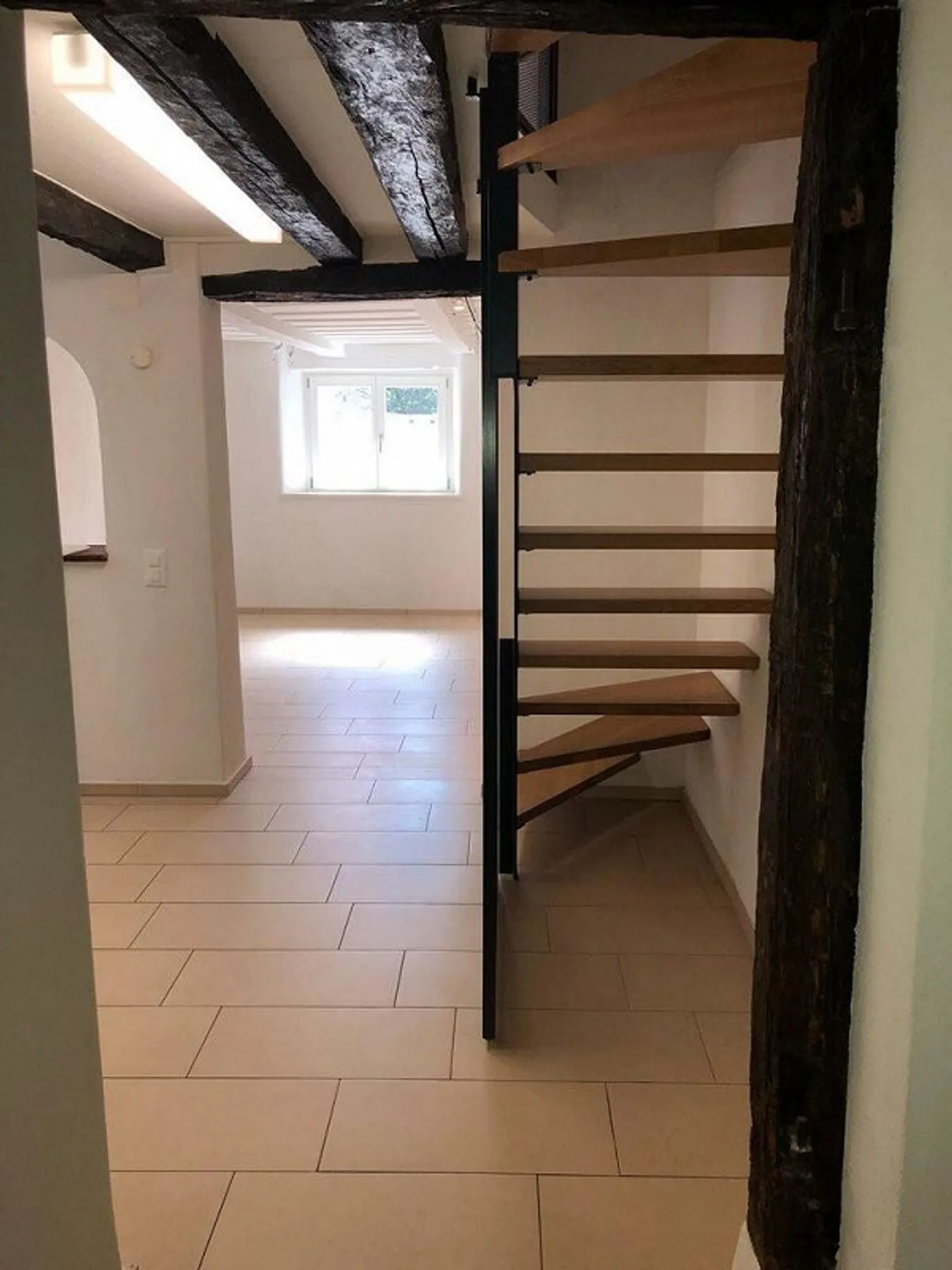 Living in the old farmhouse - Photo 4 of 12