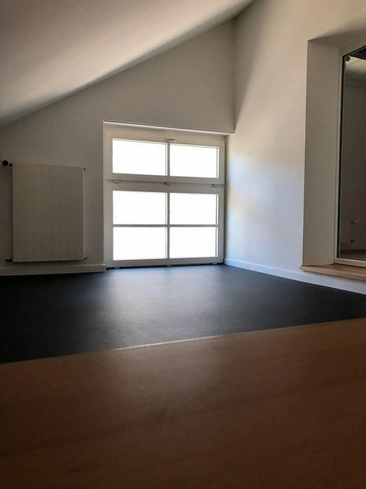 Living in the old farmhouse - Photo 9 of 12