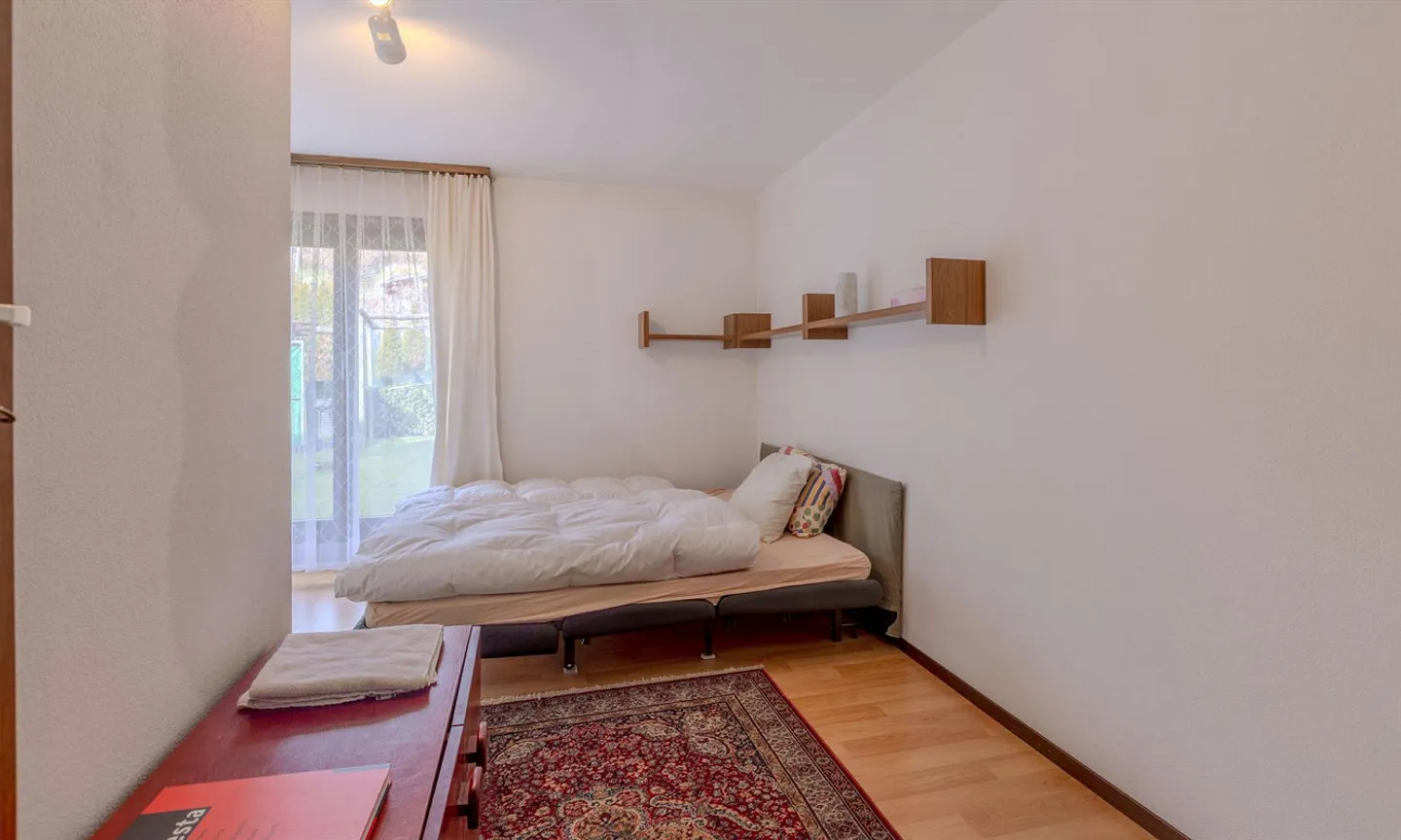 SPLENDIDE VILLA UNIFAMILIALE 5.5 AVEC JARDIN À MUZZANO - Photo 9 sur 9