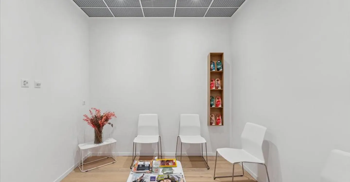 Edificio ad uso misto in affitto - Foto 3 di 8