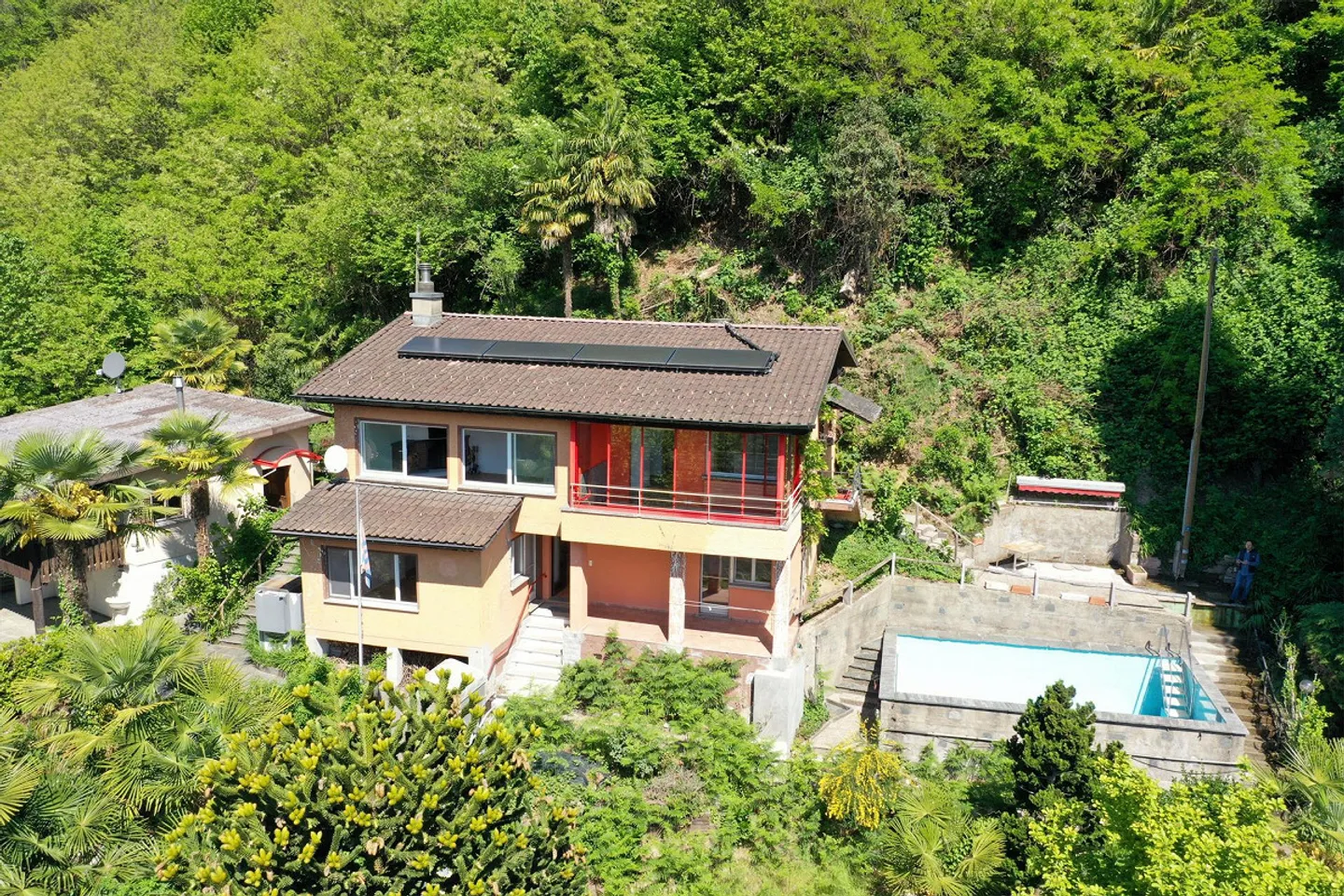 Maison individuelle + grand pavillon d'invités avec piscine et belle vue - Photo 10 sur 28