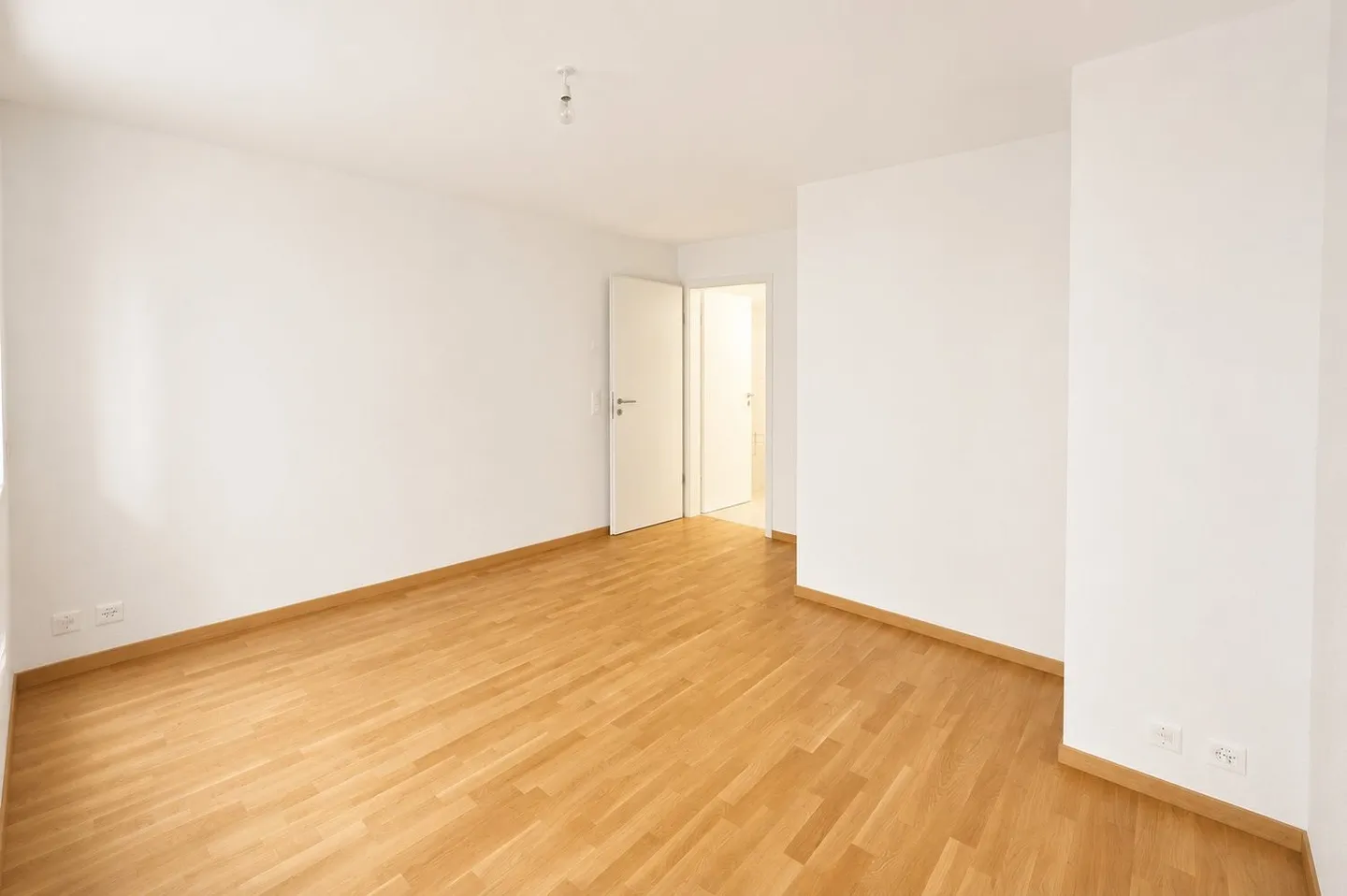 4,5-Zimmer-Wohnung im Erdgeschoss - Foto 4 von 8
