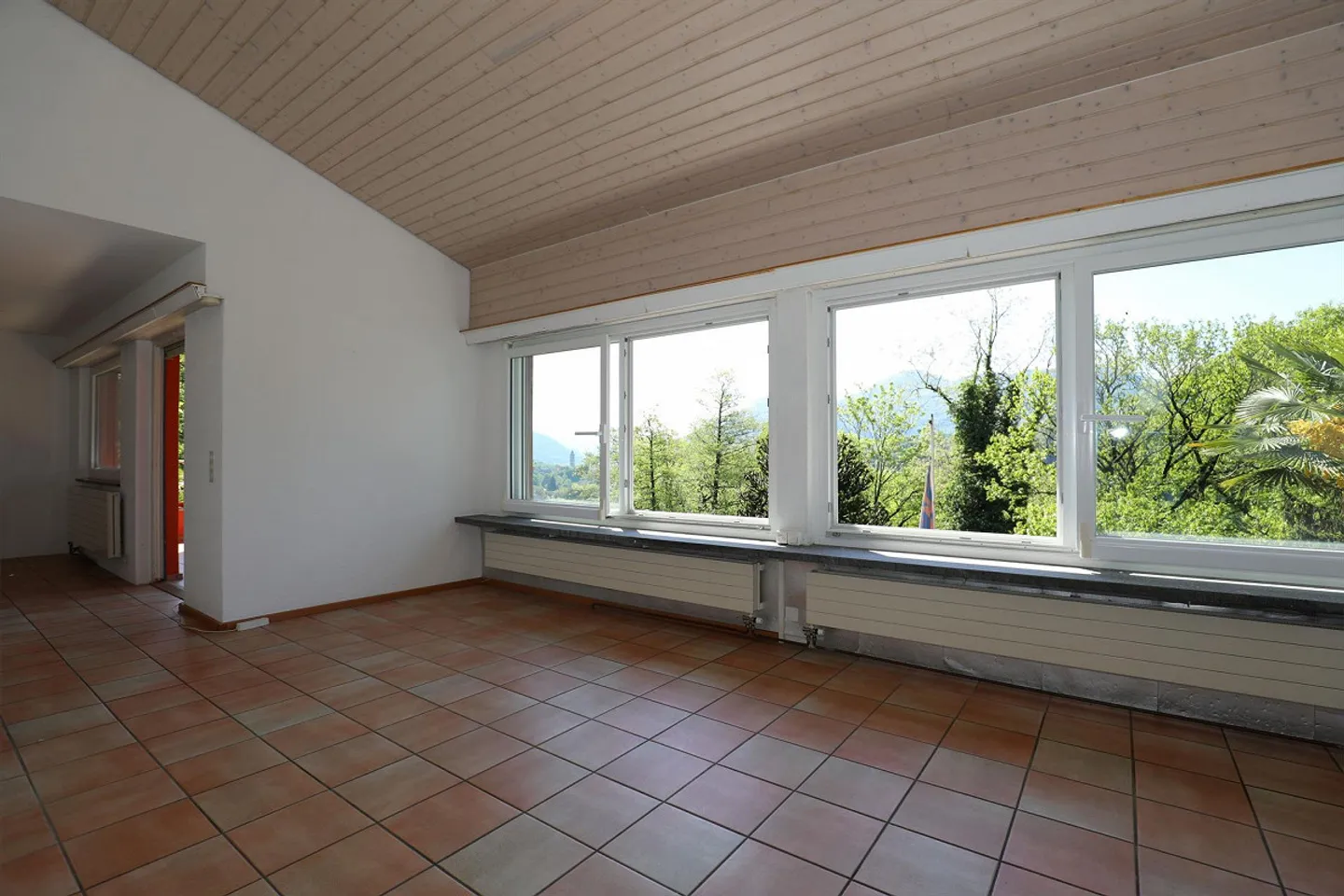 Maison individuelle + grand pavillon d'invités avec piscine et belle vue - Photo 14 sur 28