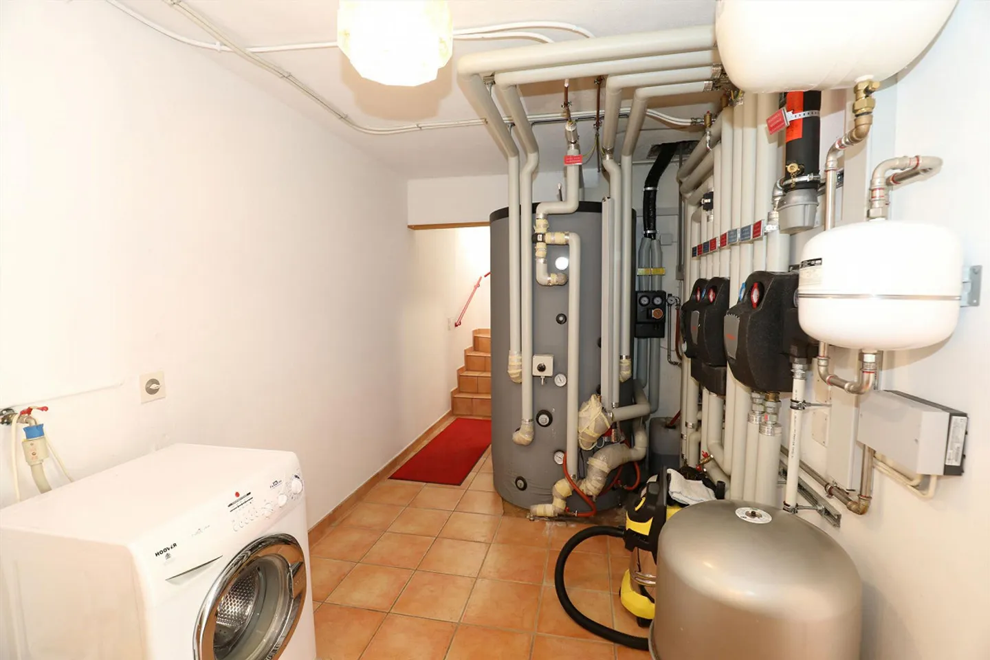Maison individuelle + grand pavillon d'invités avec piscine et belle vue - Photo 20 sur 28
