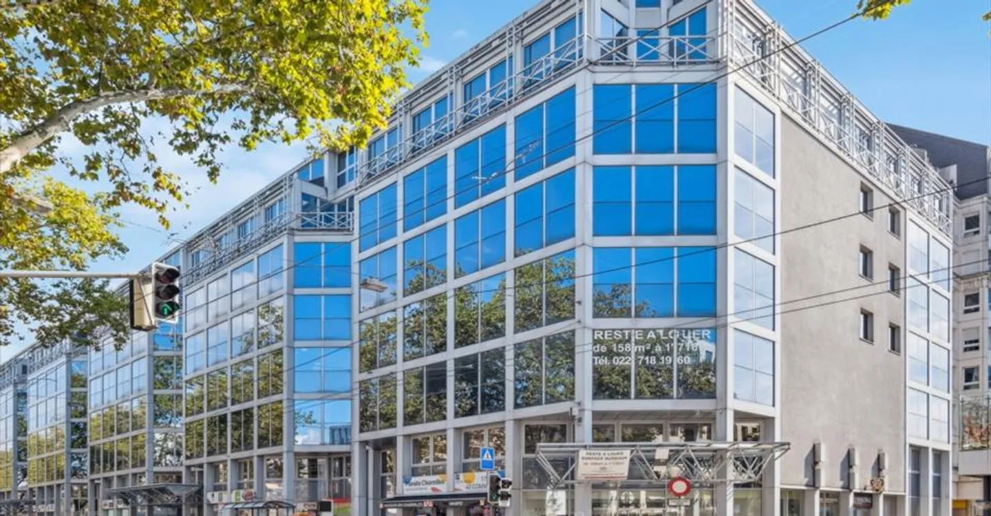 Spazio ufficio in affitto - Foto 1 di 8