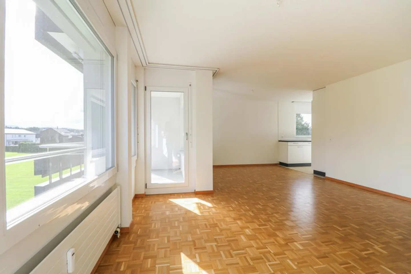 Appartement partiellement rénové et moderne dans le beau quartier de Kapf - Photo 2 sur 11