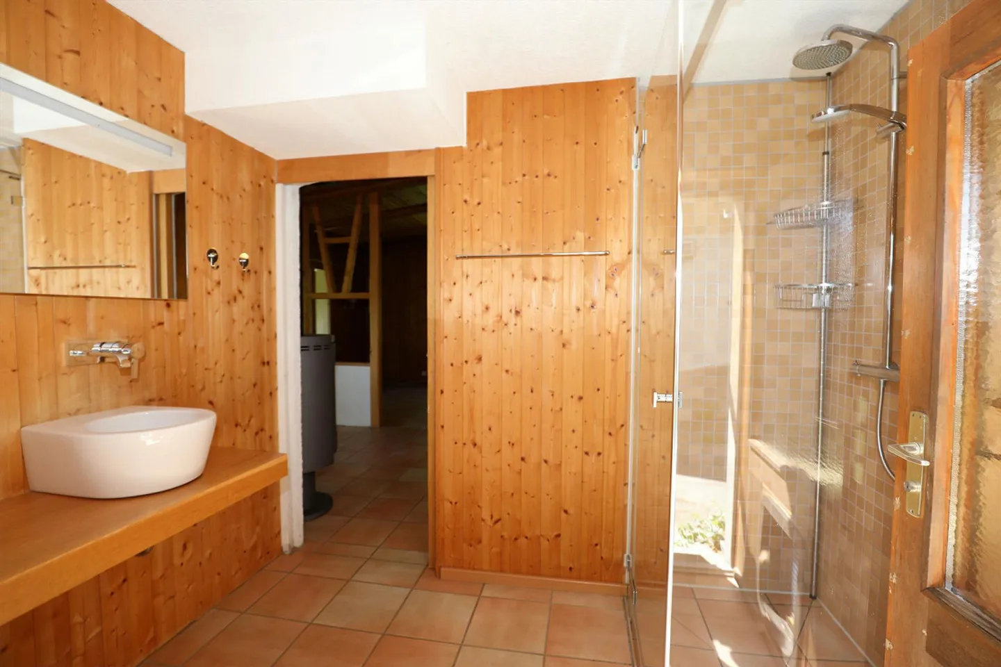 Maison individuelle + grand pavillon d'invités avec piscine et belle vue - Photo 25 sur 28