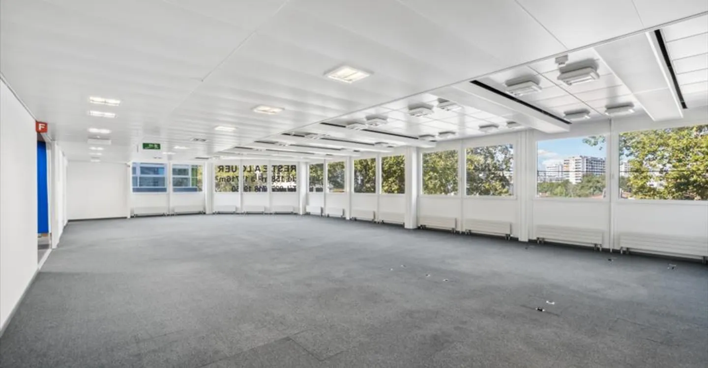 Spazio ufficio in affitto - Foto 3 di 8