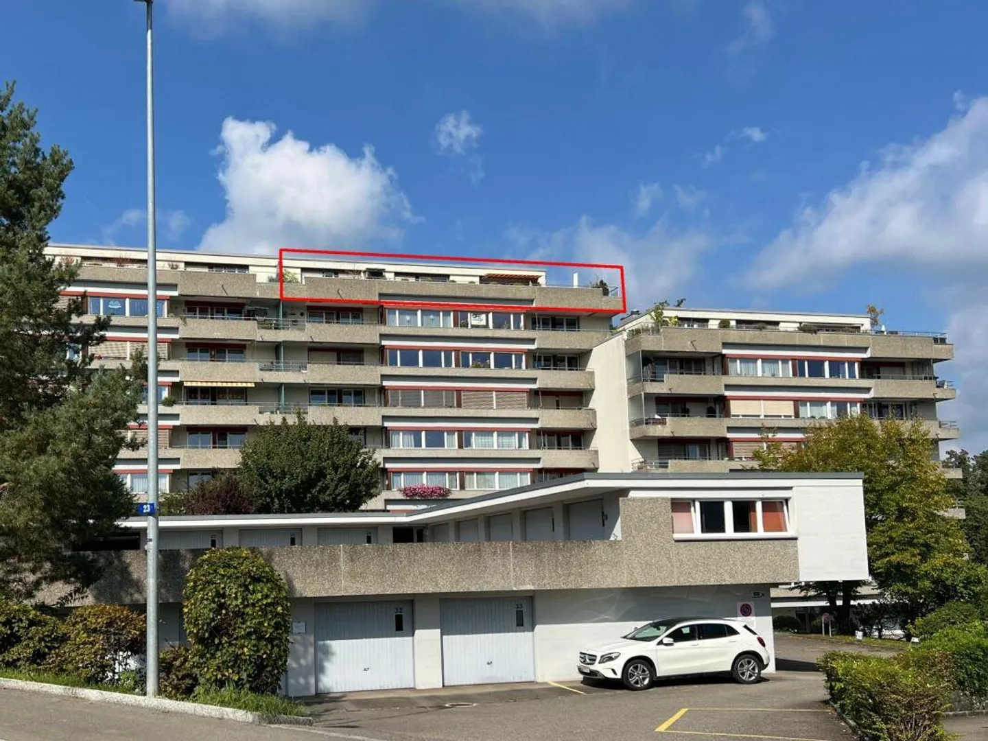 Sonnige Attikawohnung mit herrlichem Weitblick - Foto 3 von 13
