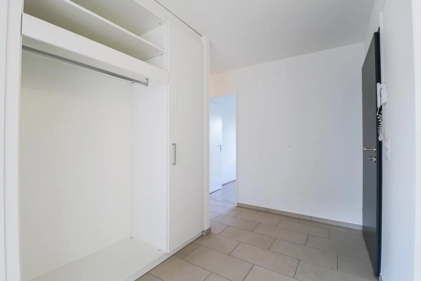 Appartement partiellement rénové et moderne dans le beau quartier de Kapf - Photo 6 sur 11