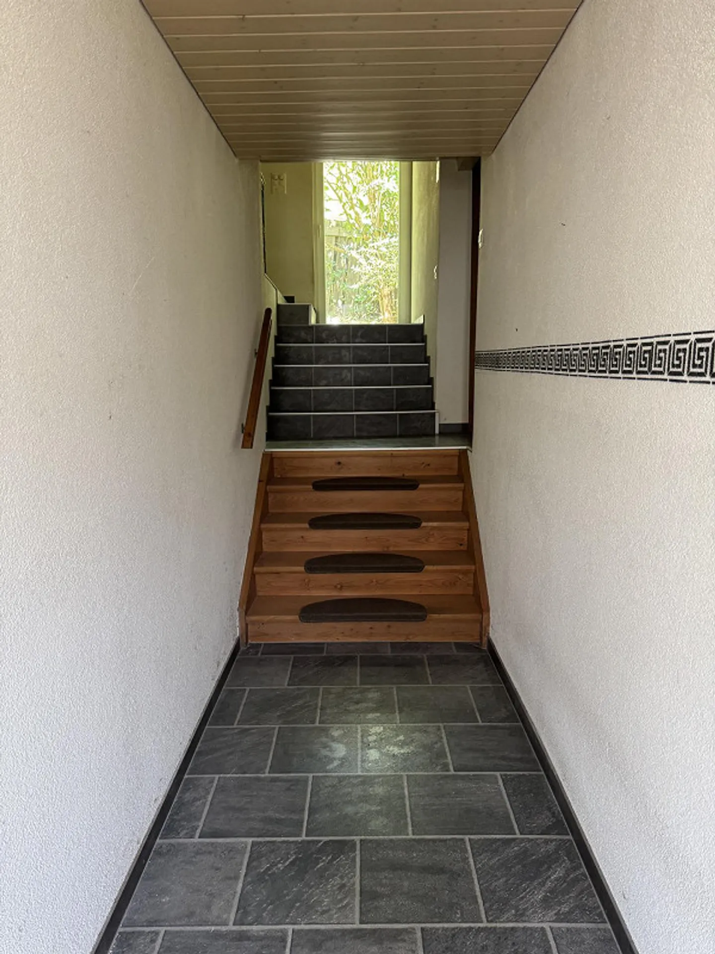Parte di casa di 4,5 stanze in affitto - Foto 2 di 8