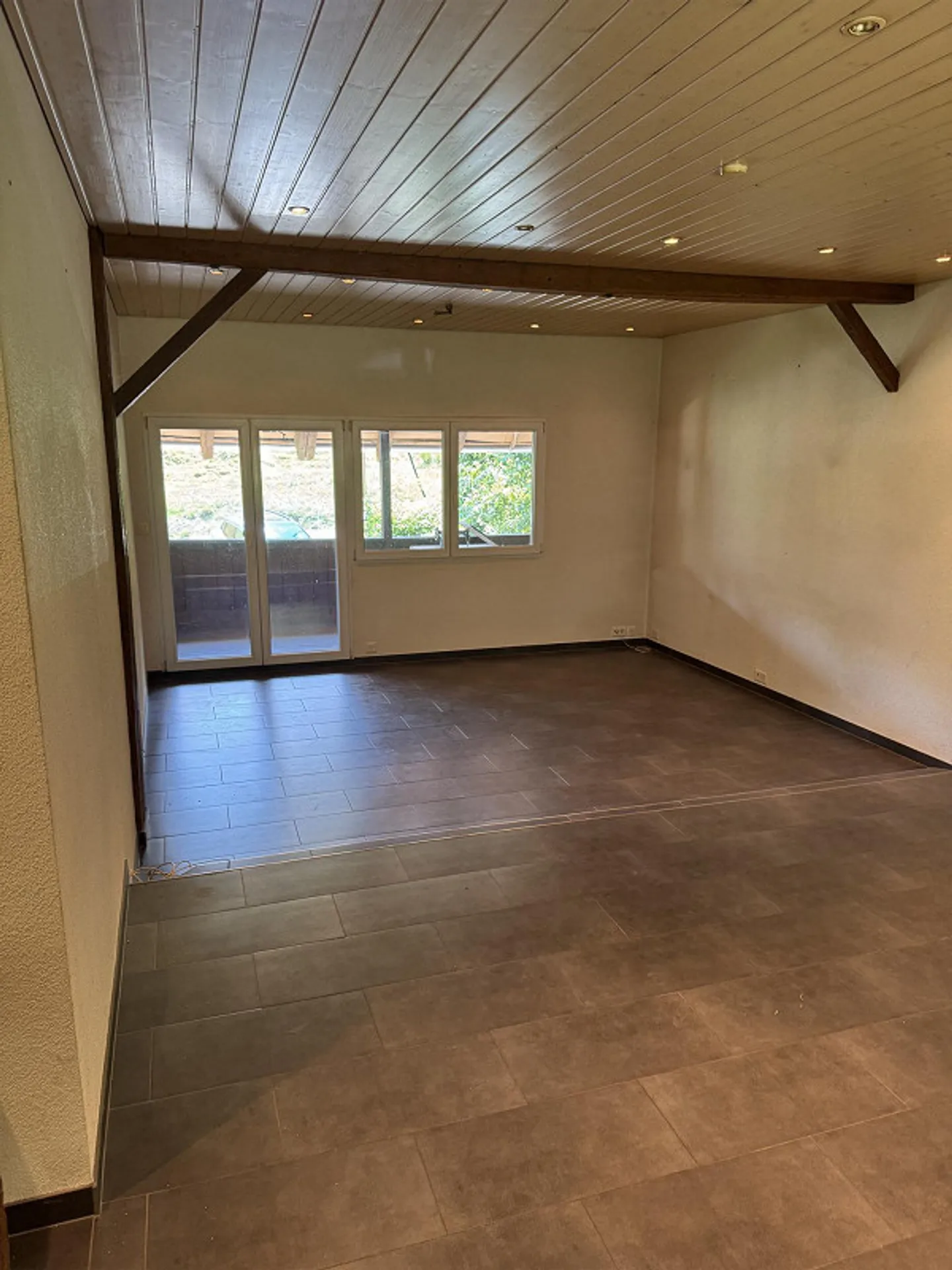 Parte di casa di 4,5 stanze in affitto - Foto 3 di 8