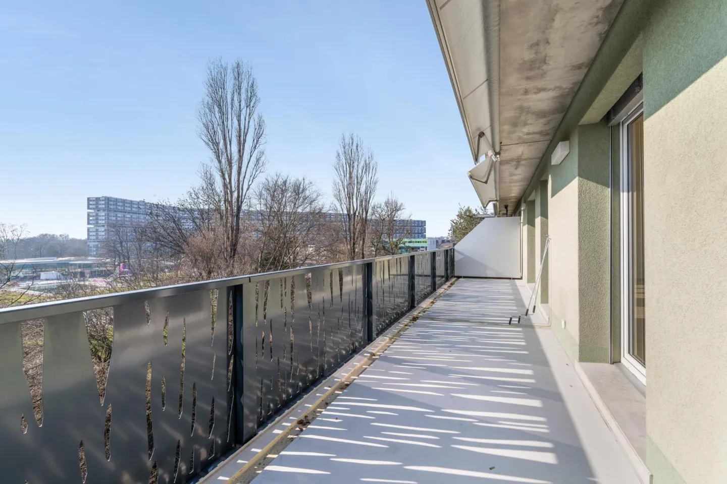 Exclusivity: Passage attic with 5 rooms, spacious terrace and balcony - Photo 1 of 10