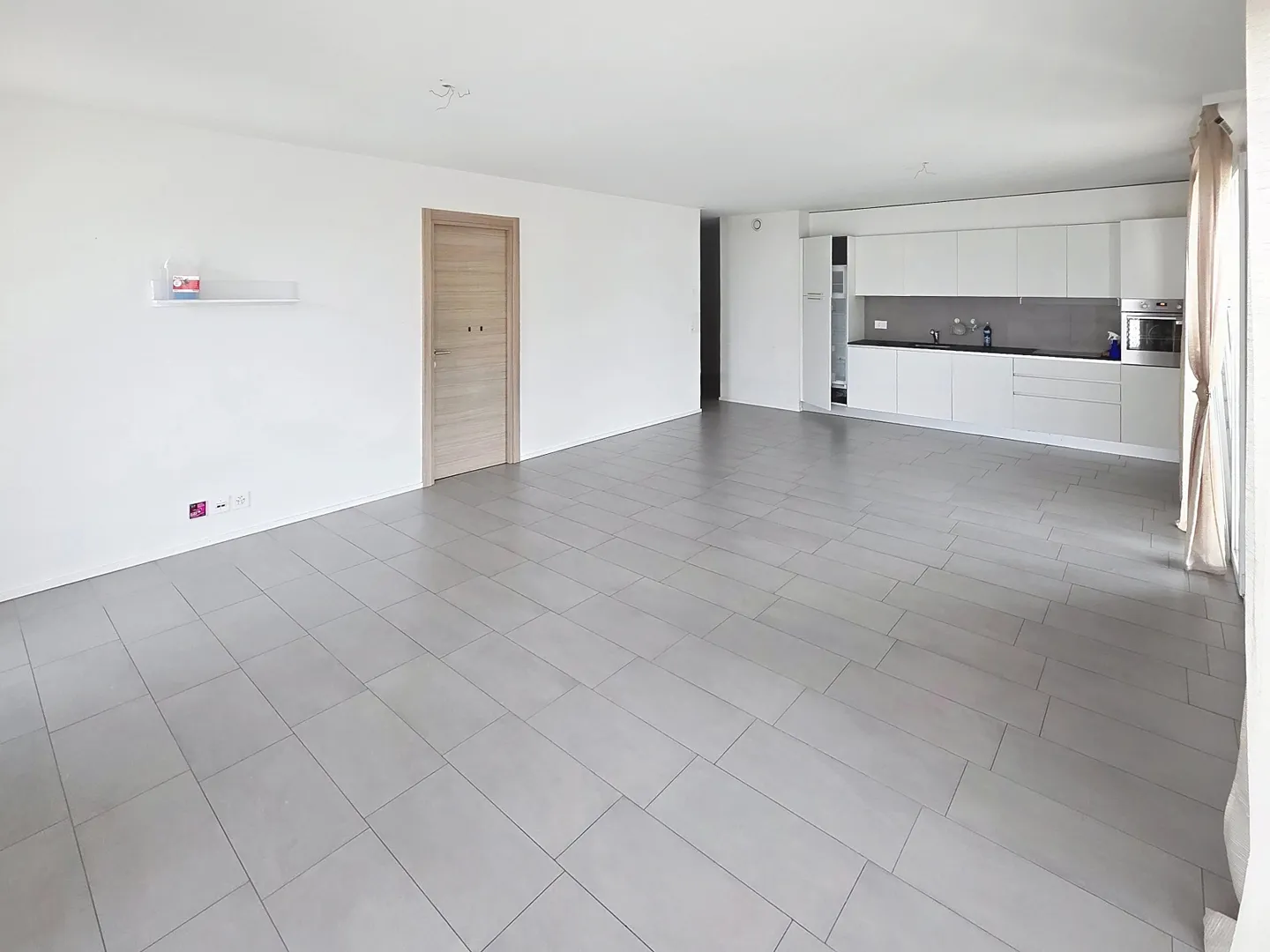 Wunderschöne 3,5-Zimmer-Wohnung in der Nähe des Stadtzentrums und nur wenige Schritte vom Bahnhof entfernt. - Foto 1 von 9