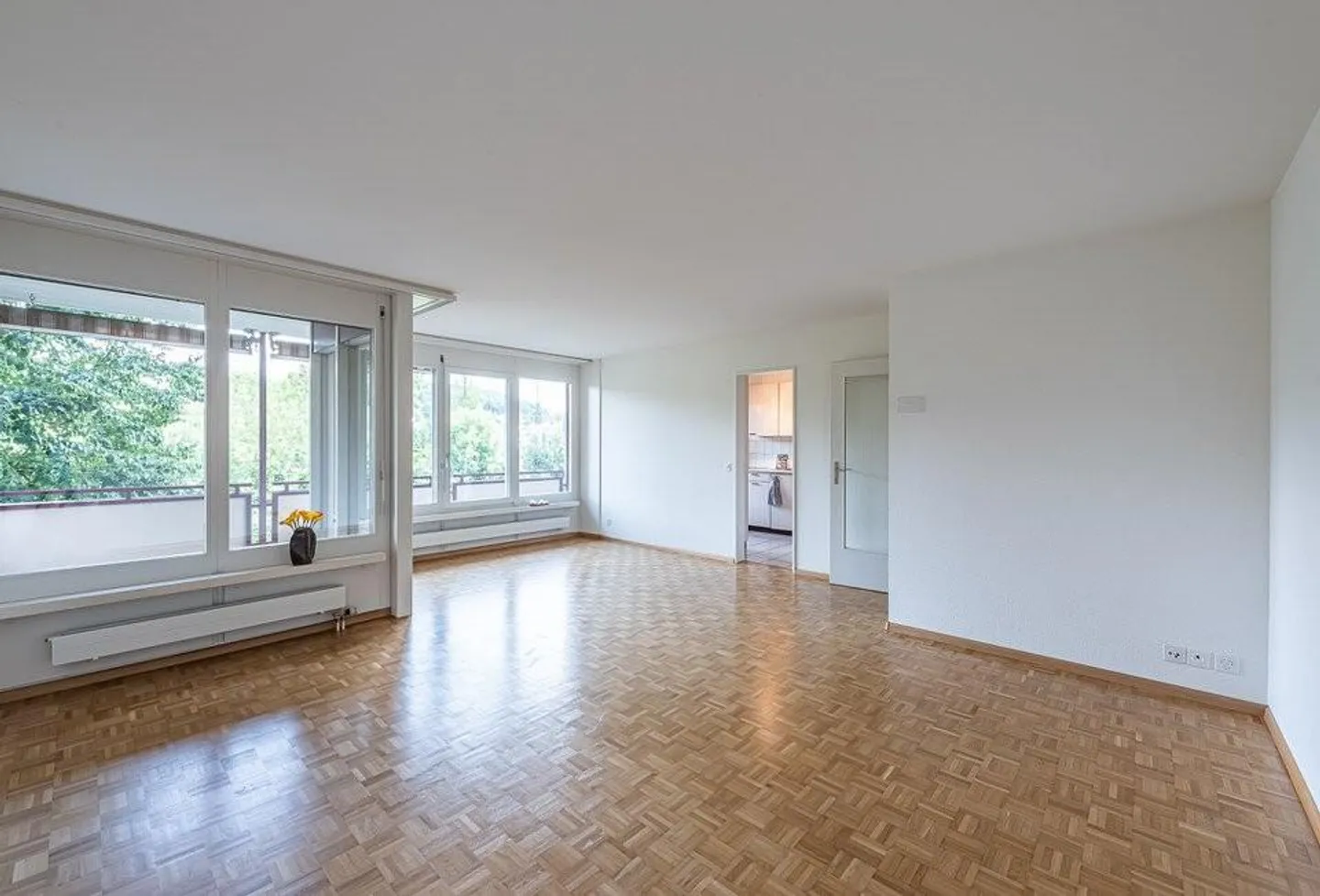 Ausblick ins Grüne - charmante 3.5-Zimmerwohnung - Foto 3 von 8