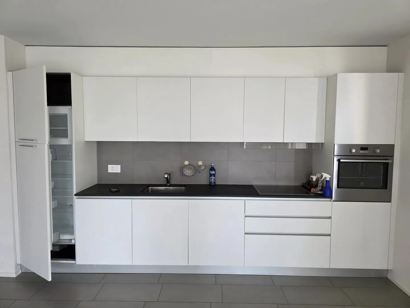 Wunderschöne 3,5-Zimmer-Wohnung in der Nähe des Stadtzentrums und nur wenige Schritte vom Bahnhof entfernt. - Foto 2 von 9