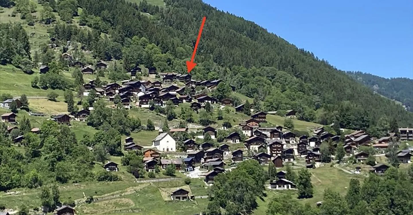 To be completely renovated, Traditional 7-room Chalet - Anniviers - Photo 6 of 20