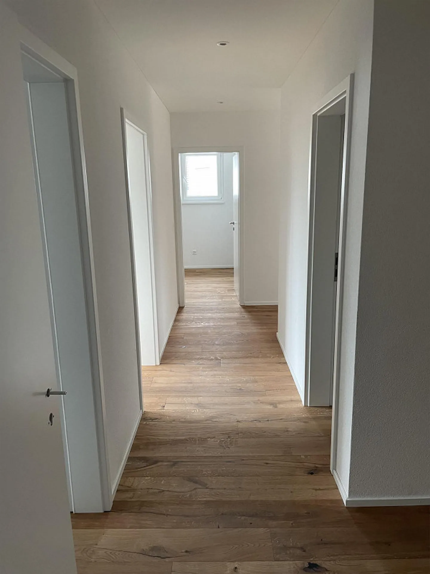 Appartamento di 4,5 stanze in vendita in posizione centrale - Foto 3 di 11