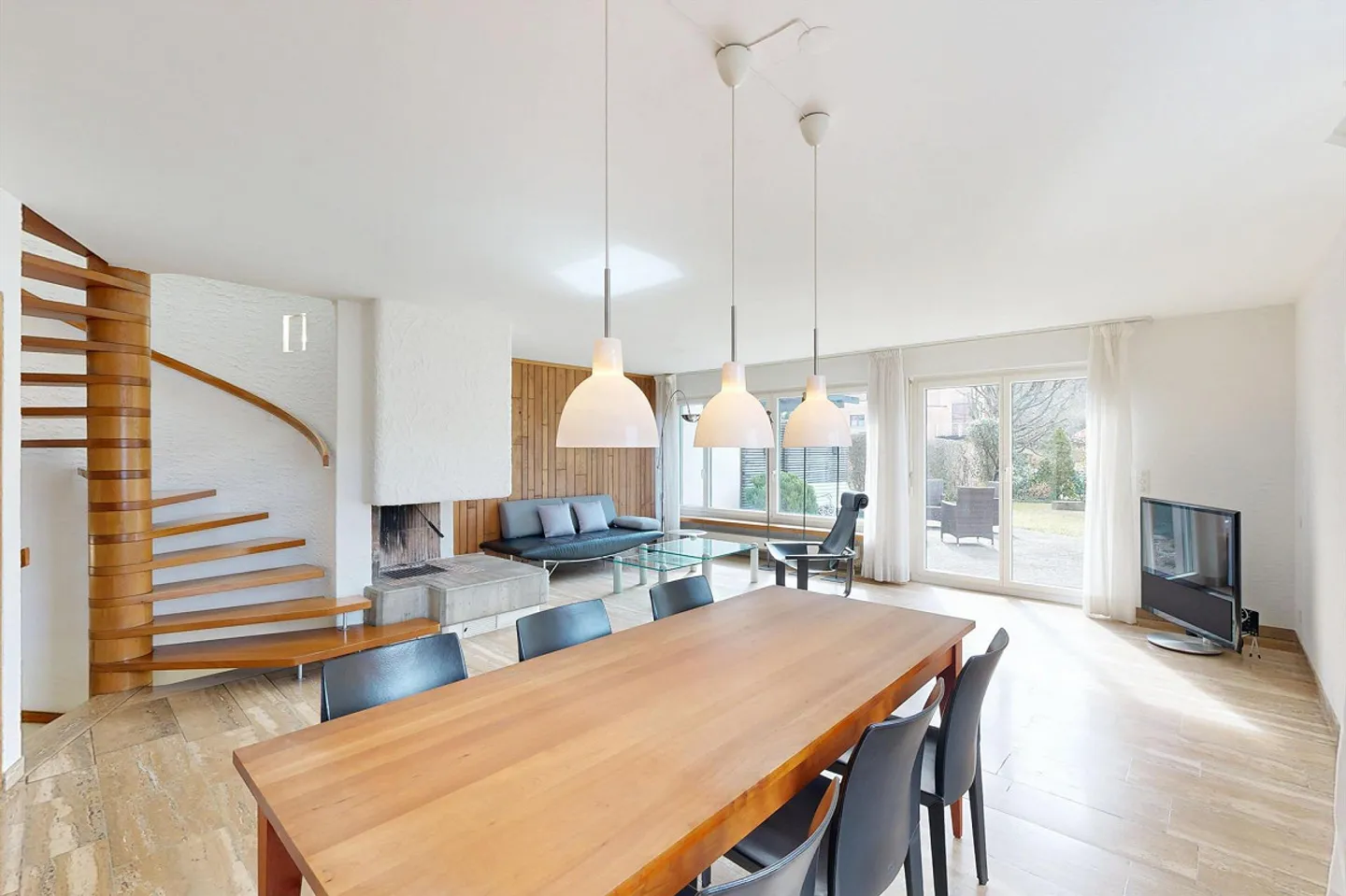 Maison d'angle avec garage double et salle de loisirs - Photo 3 sur 13