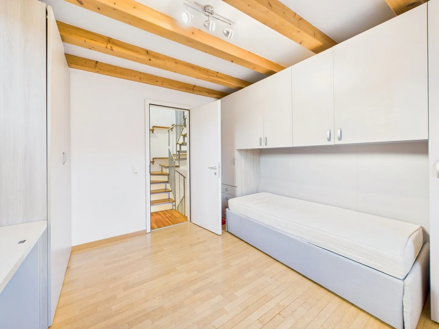 Splendida casa ristrutturata nel nucleo Melide con 4.5 locali - Foto 6 di 13