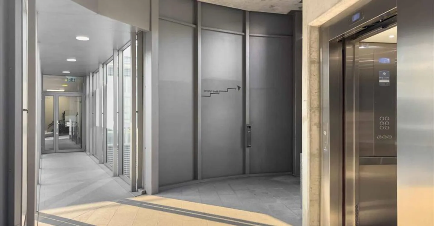 Edificio ad uso misto in affitto - Foto 4 di 10