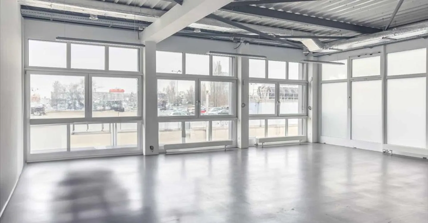 Edificio ad uso misto in affitto - Foto 6 di 10